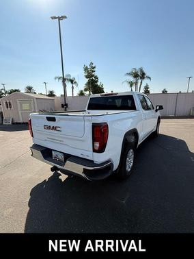 2024 GMC Sierra 1500 SLE