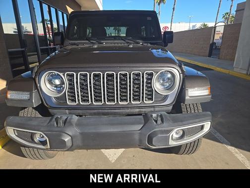 2025 Jeep Wrangler 4-Door Sahara 4x4