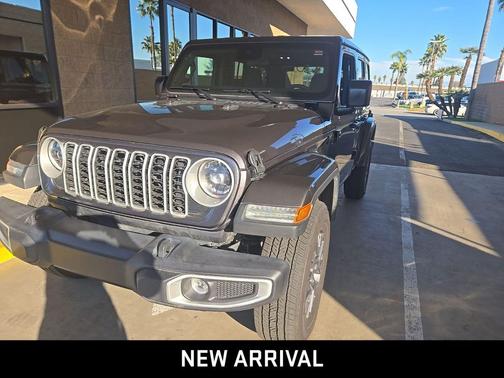 2025 Jeep Wrangler 4-Door Sahara 4x4