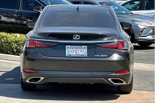 2022 Lexus ES 350 Base