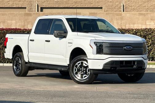 2023 Ford F-150 Lightning XLT