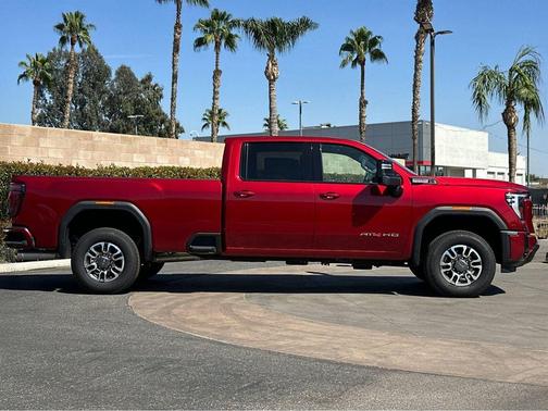 2025 GMC Sierra 2500 AT4