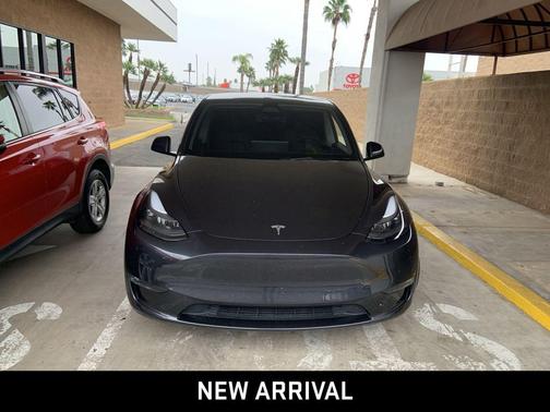 2025 Tesla Model Y Long Range Dual Motor All-Wheel Drive