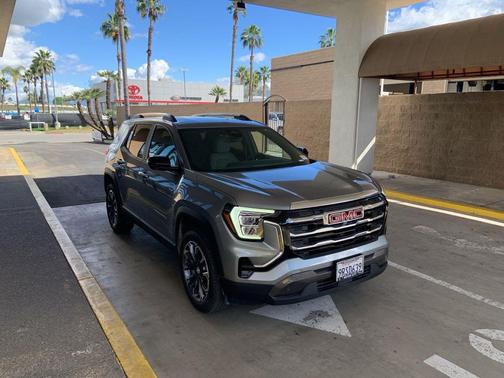 2025 GMC Terrain AWD Elevation