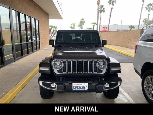 2025 Jeep Wrangler 4-Door Sahara 4x4