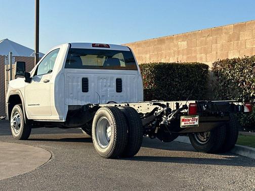 2026 GMC Sierra 3500 Base