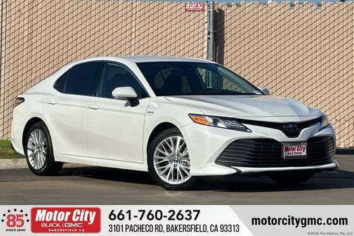 2020 Toyota Camry Hybrid XLE