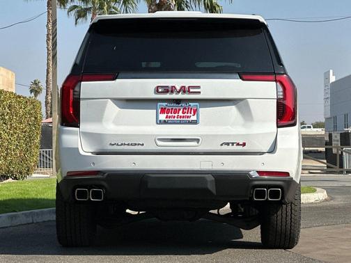 2026 GMC Yukon XL 4WD AT4