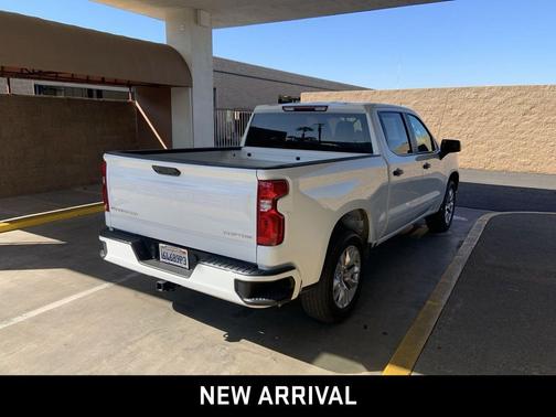 2022 Chevrolet Silverado 1500 Custom
