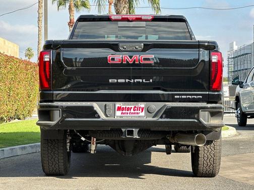 2025 GMC Sierra 2500 Denali