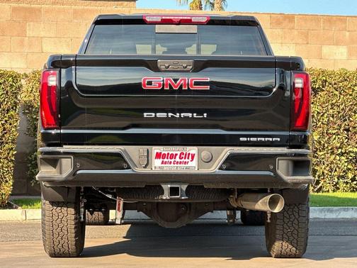 2025 GMC Sierra 2500 Denali