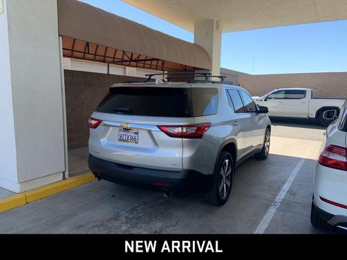 2021 Chevrolet Traverse LT Leather