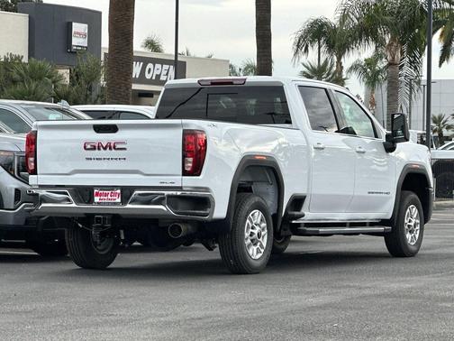 2025 GMC Sierra 2500 SLE