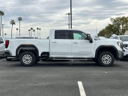 2025 GMC Sierra 2500 SLE