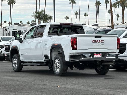 2025 GMC Sierra 2500 SLE
