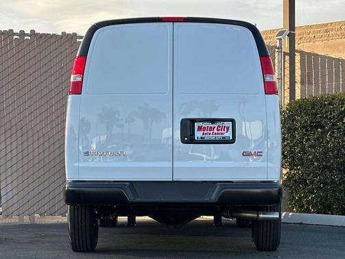 2025 GMC Savana 2500 Work Van
