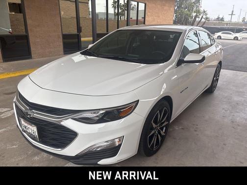 2025 Chevrolet Malibu FWD RS