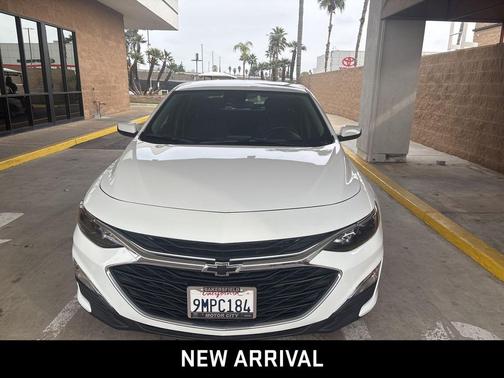 2025 Chevrolet Malibu FWD RS