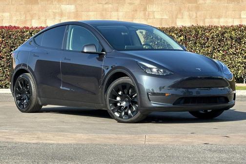 2025 Tesla Model Y Long Range Dual Motor All-Wheel Drive