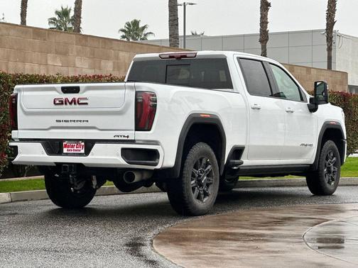 2026 GMC Sierra 2500 AT4