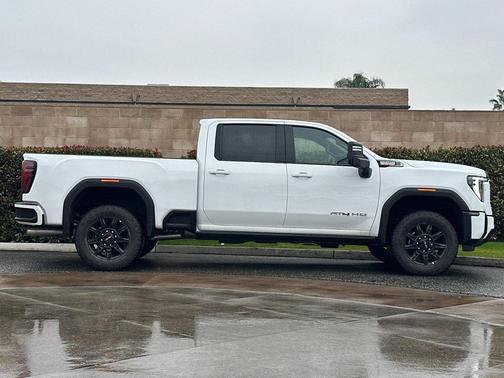 2026 GMC Sierra 2500 AT4