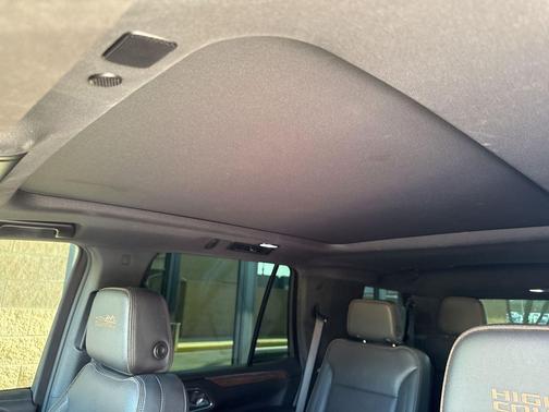 2022 Chevrolet Tahoe 4WD High Country