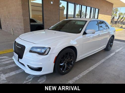 2022 Chrysler 300 Touring