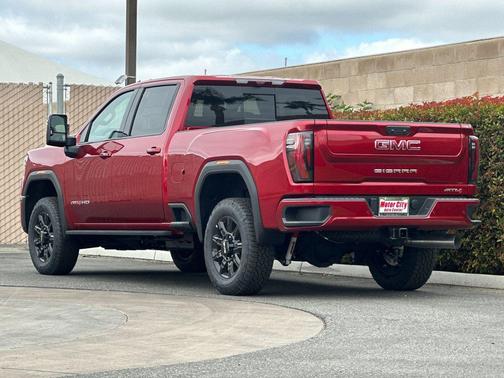 2025 GMC Sierra 2500 AT4