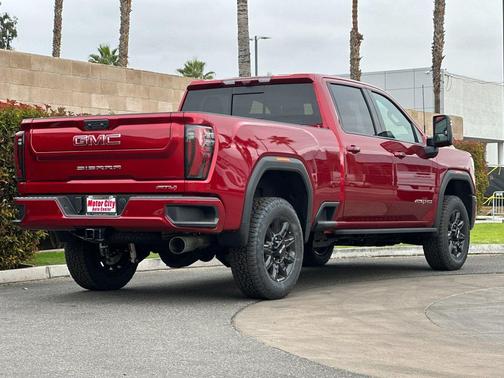 2025 GMC Sierra 2500 AT4
