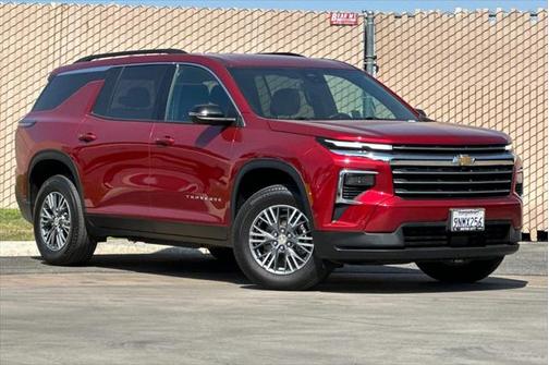 2024 Chevrolet Traverse LT
