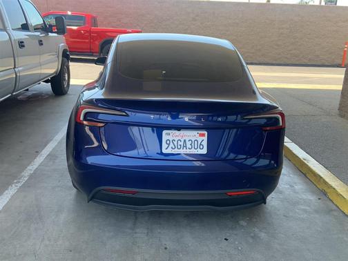 2025 Tesla Model 3 Long Range