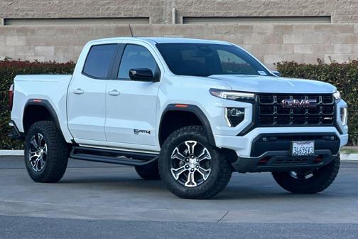 2023 GMC Canyon AT4