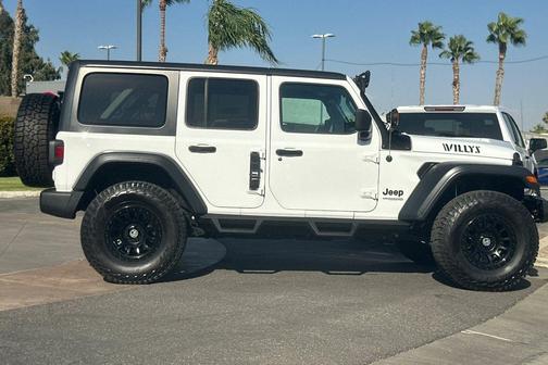 2020 Jeep Wrangler Unlimited Willys 4X4
