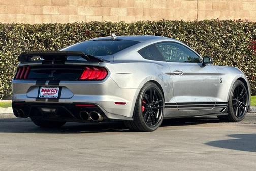 2020 Ford Shelby GT500 Base