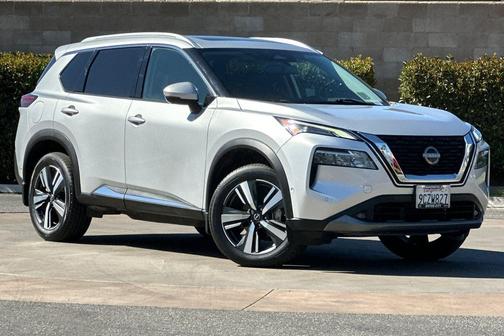 2022 Nissan Rogue SL