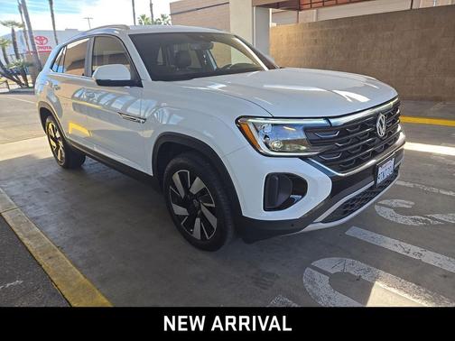 2025 Volkswagen Atlas Cross Sport 2.0T SE w/Technology