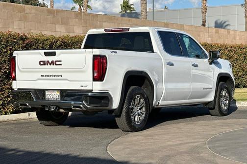 2022 GMC Sierra 1500 SLT