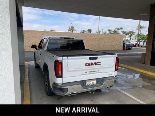 2022 GMC Sierra 1500 SLT