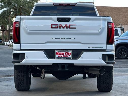 2025 GMC Sierra 2500 Denali