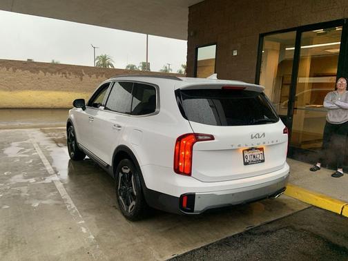 2024 Kia Telluride S