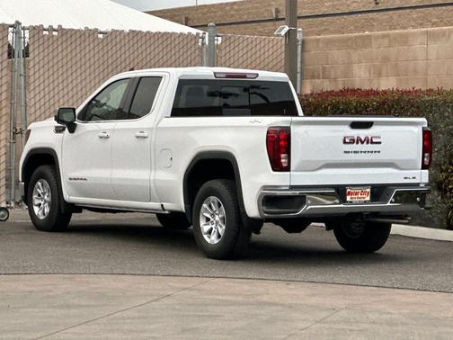 2025 GMC Sierra 1500 SLE