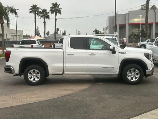2025 GMC Sierra 1500 SLE