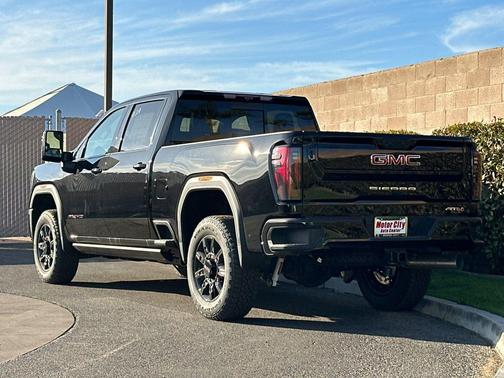 2026 GMC Sierra 2500 AT4