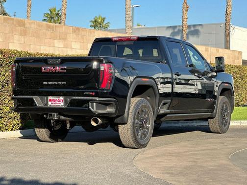 2026 GMC Sierra 2500 AT4