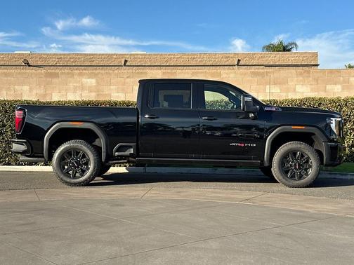 2026 GMC Sierra 2500 AT4