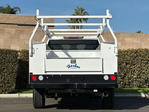 2024 GMC Sierra 2500 Pro