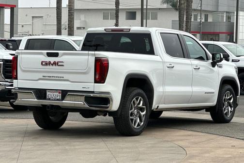 2022 GMC Sierra 1500 SLT