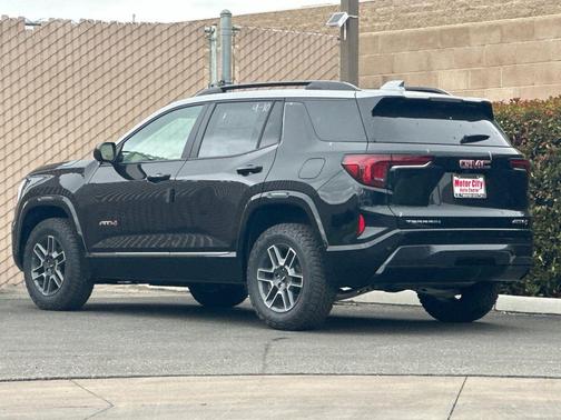 2026 GMC Terrain AWD AT4