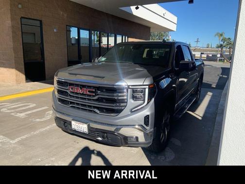 2023 GMC Sierra 1500 SLT