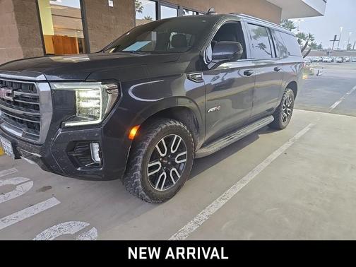 2023 GMC Yukon XL 4WD AT4